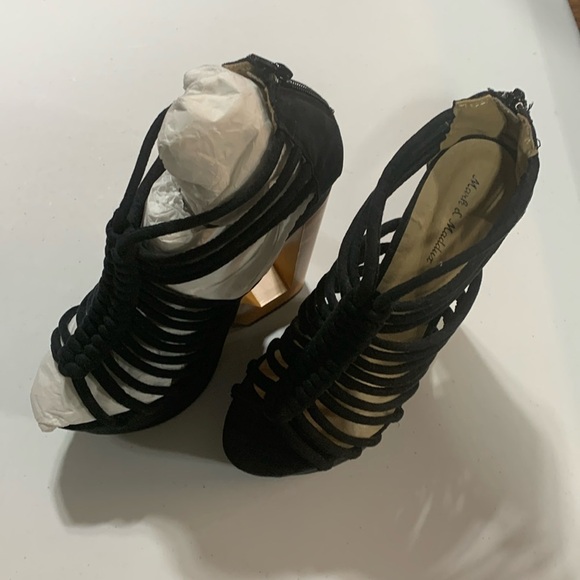 Shoes - NWOT black platforms